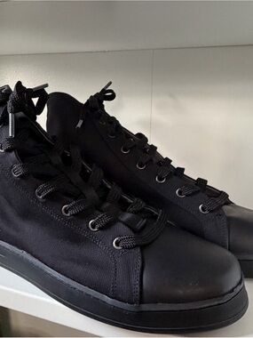 Men's Black High-Top Canvas Sneakers